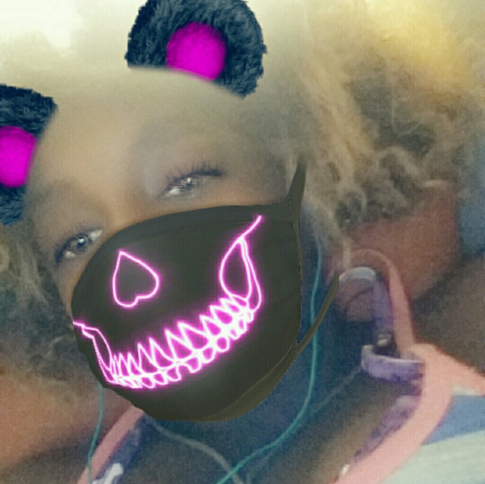 Meet your Posher, Black